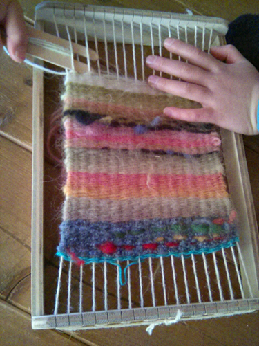 編み物の様子